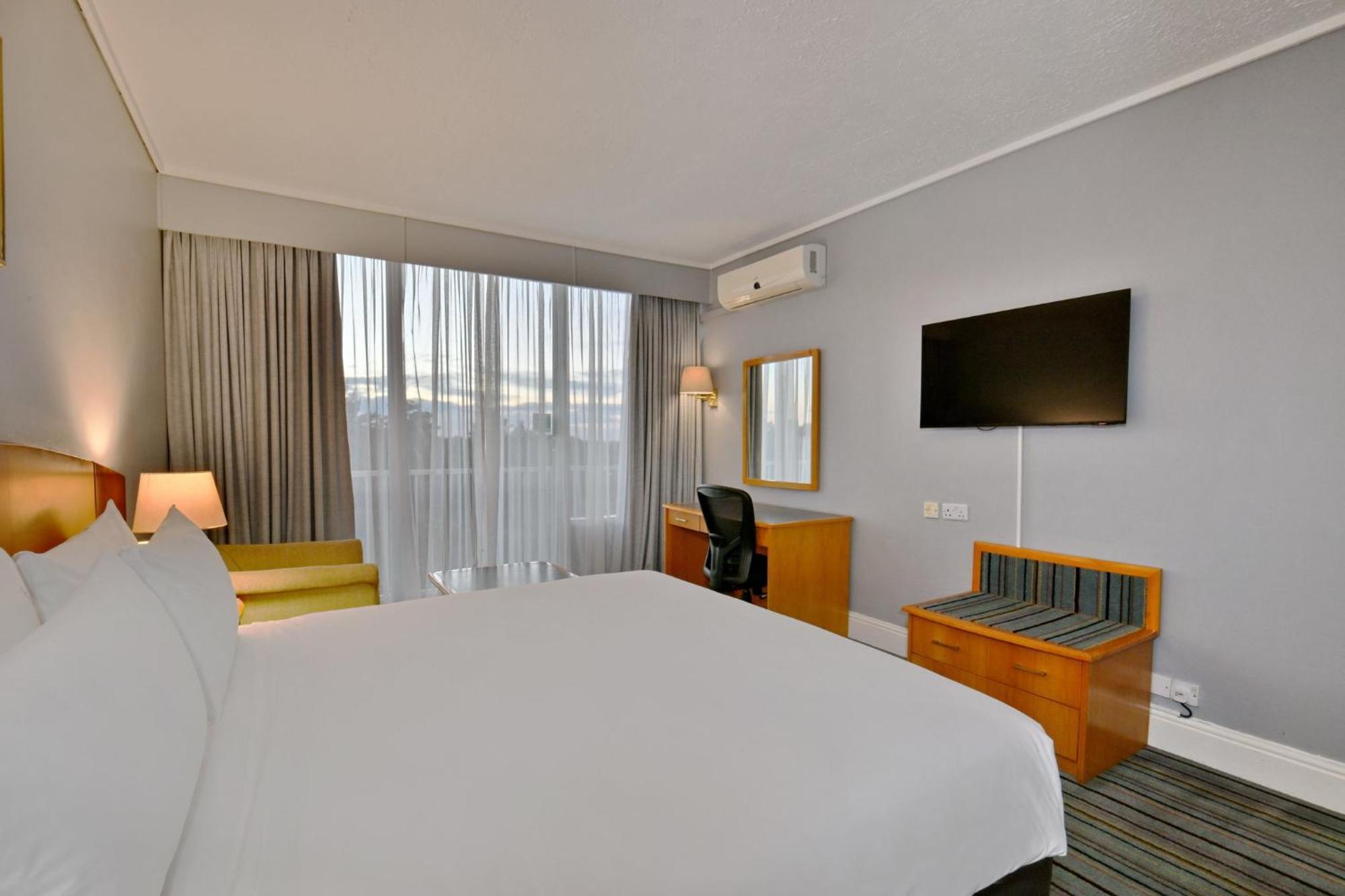 Holiday Inn - Bulawayo By Ihg Kültér fotó