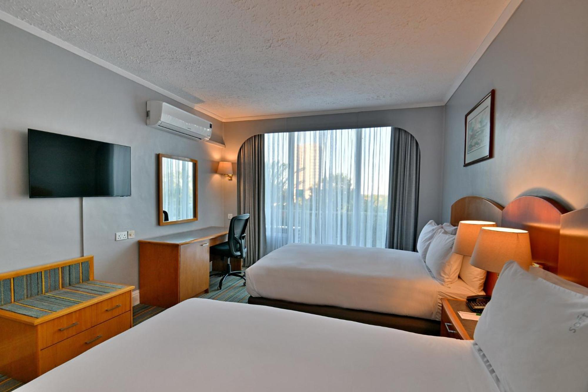 Holiday Inn - Bulawayo By Ihg Kültér fotó