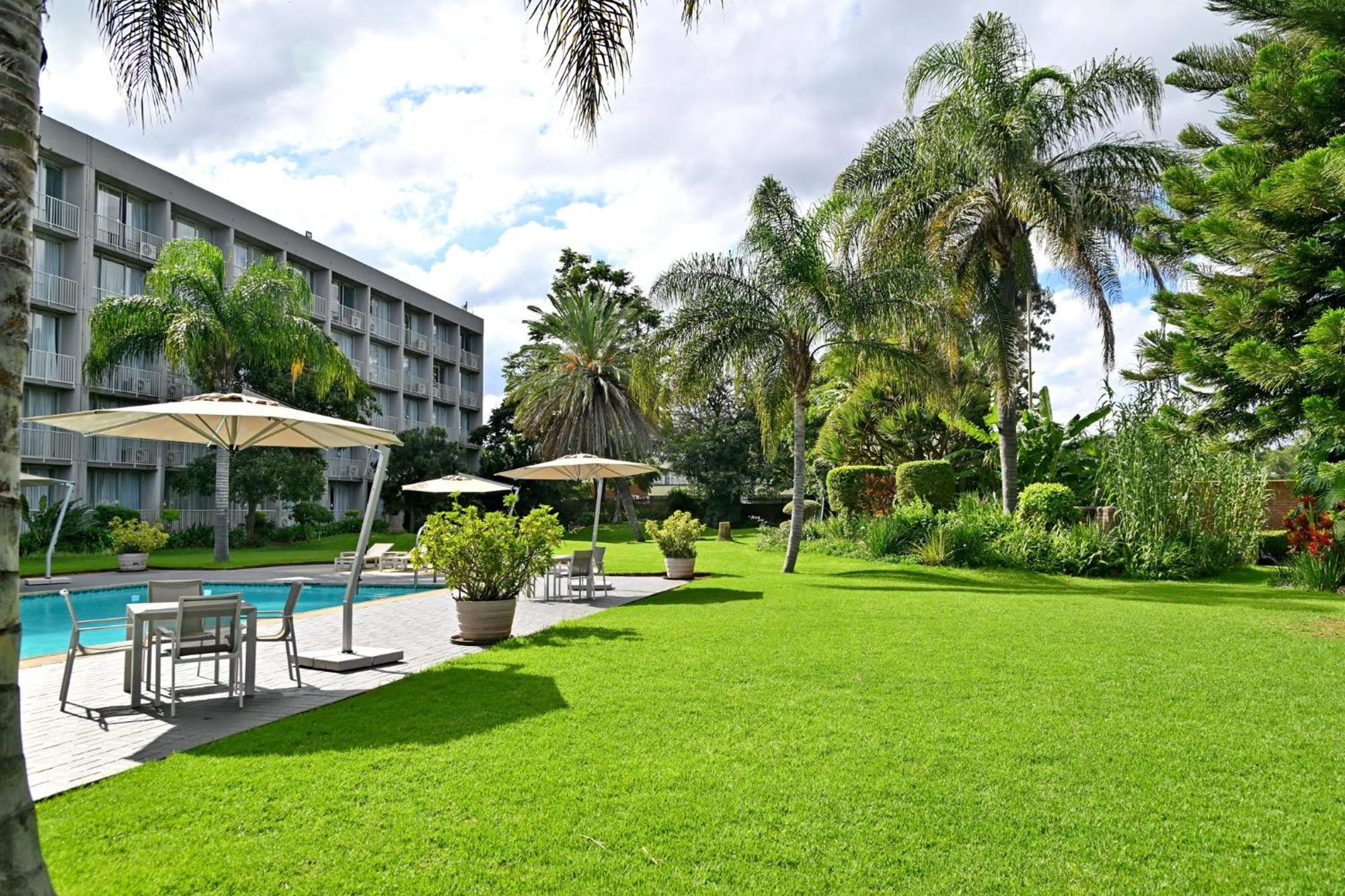 Holiday Inn - Bulawayo By Ihg Kültér fotó