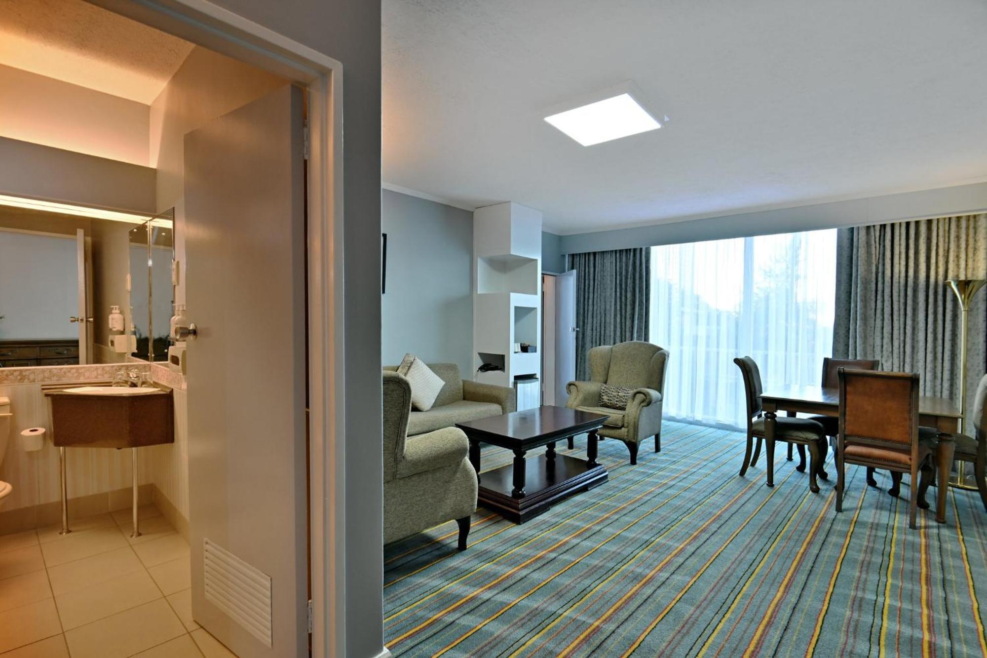 Holiday Inn - Bulawayo By Ihg Kültér fotó