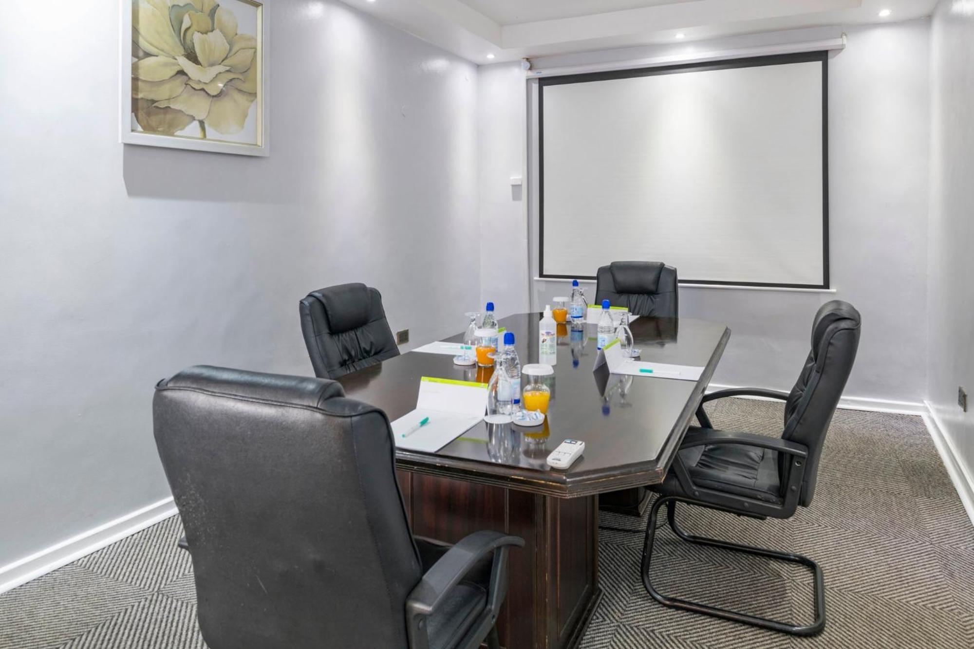 Holiday Inn - Bulawayo By Ihg Kültér fotó